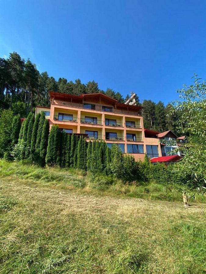 Bellavista Brasov Hotel Săcele Екстериор снимка