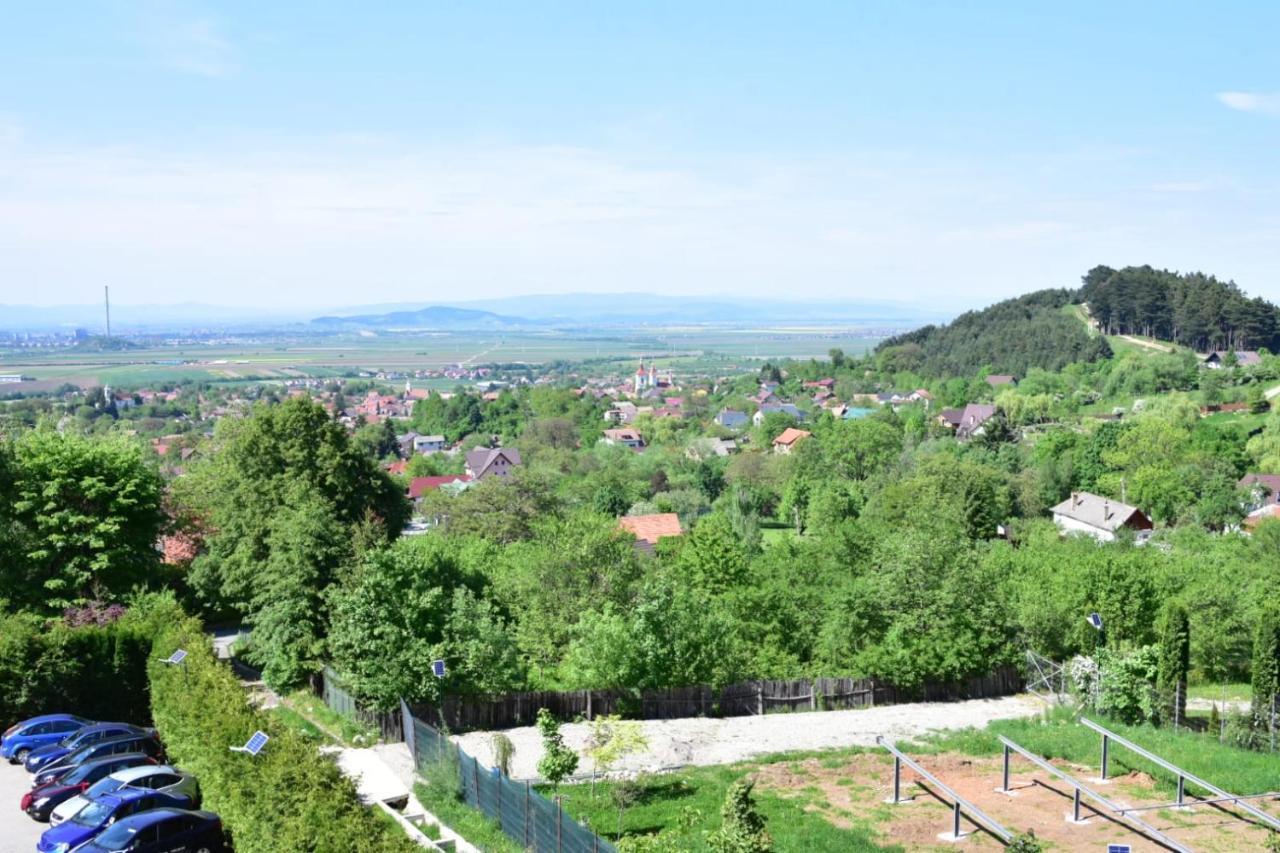 Bellavista Brasov Hotel Săcele Екстериор снимка