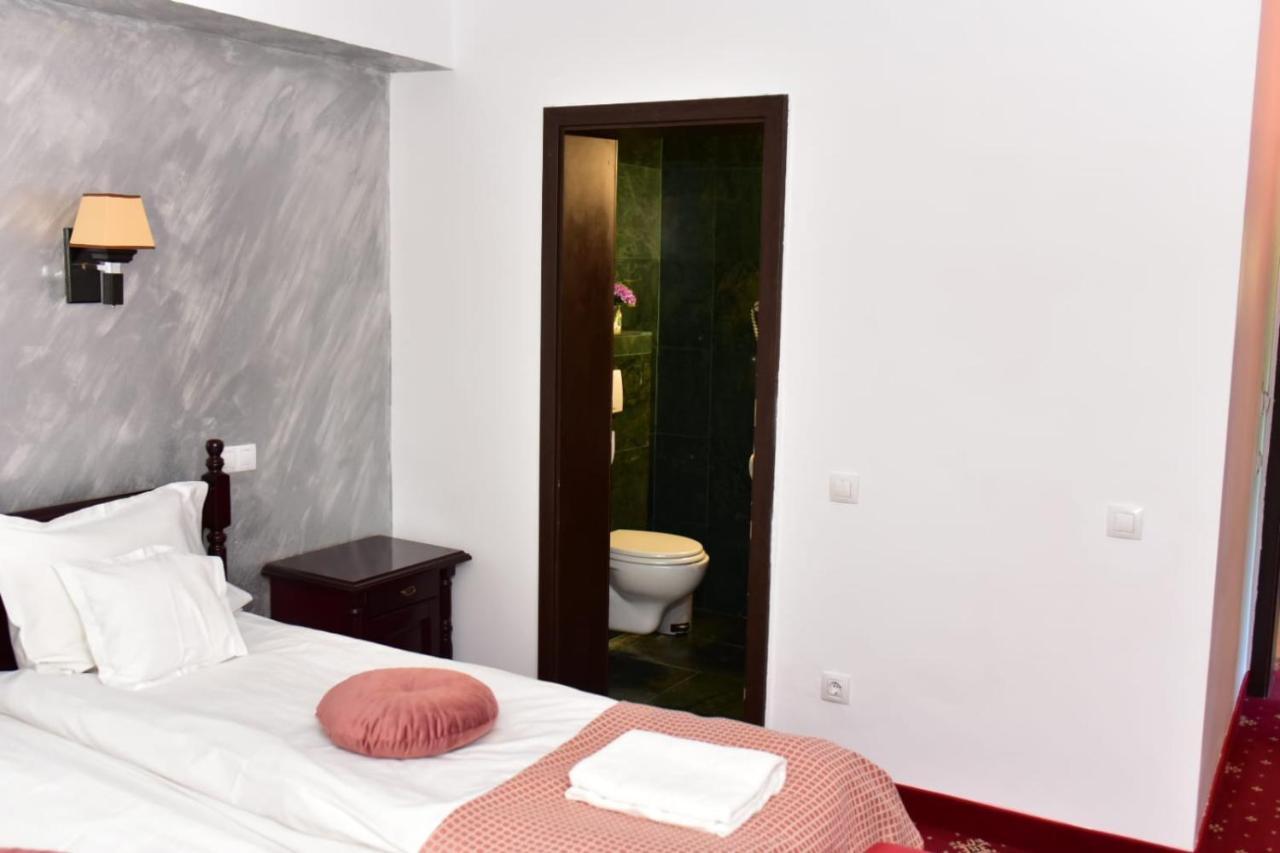 Bellavista Brasov Hotel Săcele Екстериор снимка