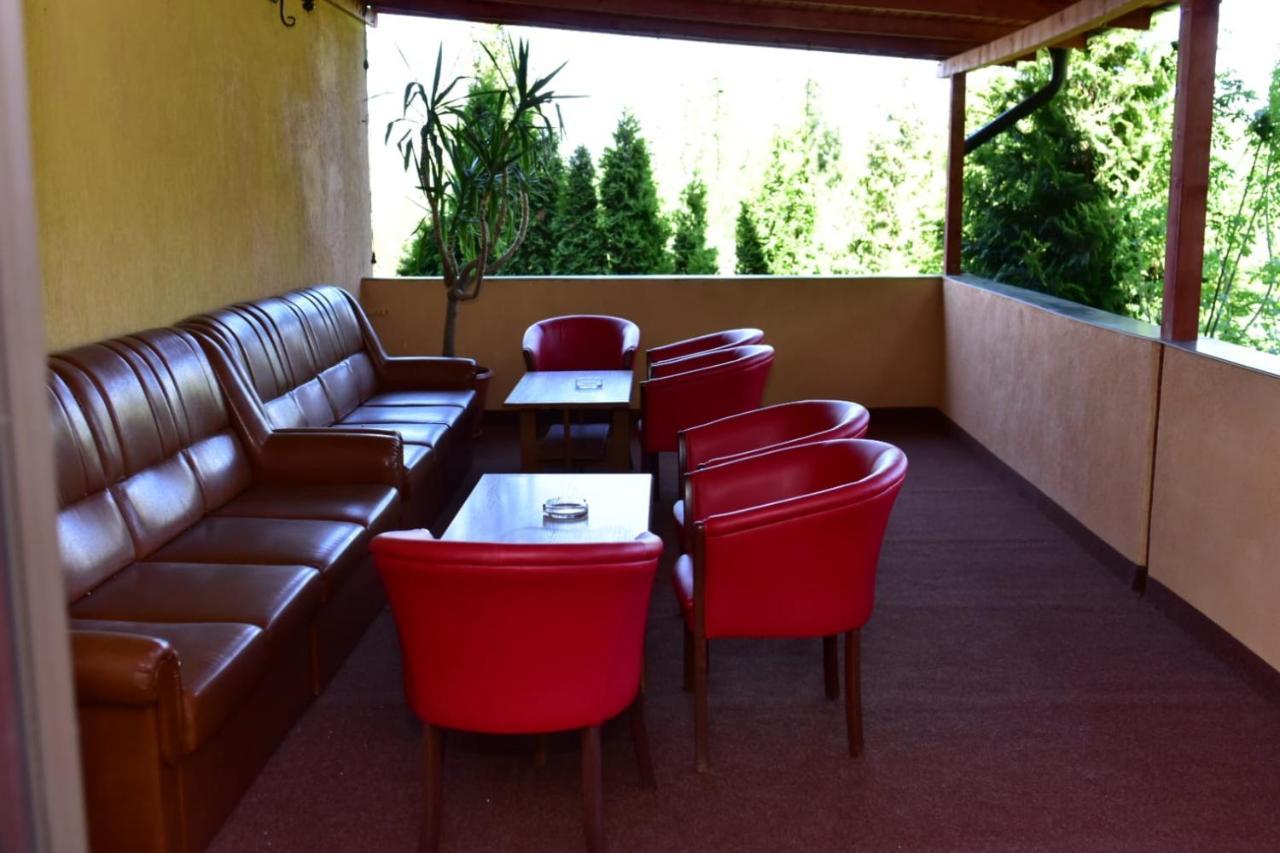 Bellavista Brasov Hotel Săcele Екстериор снимка