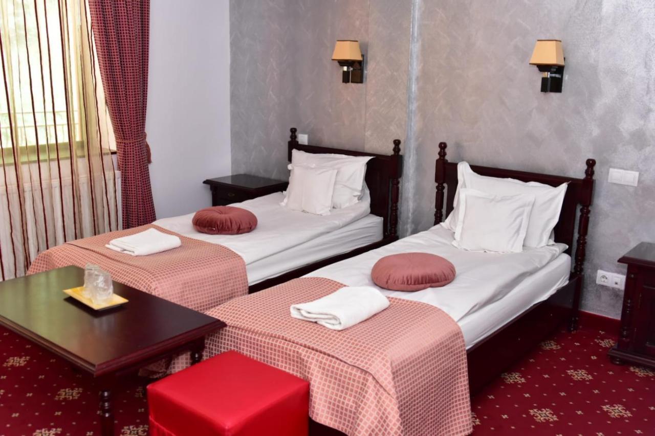 Bellavista Brasov Hotel Săcele Екстериор снимка