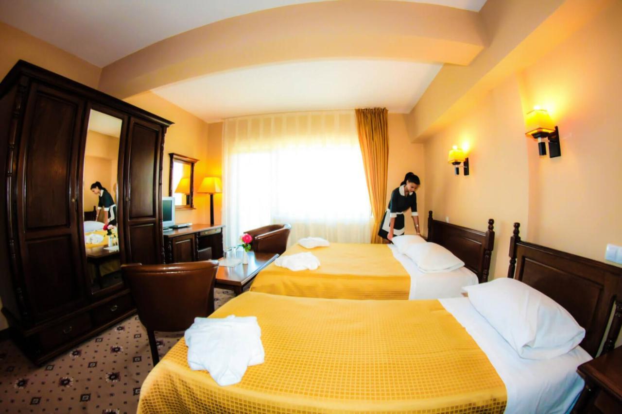 Bellavista Brasov Hotel Săcele Екстериор снимка